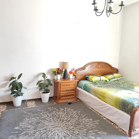 Faristha House Share Apertamente